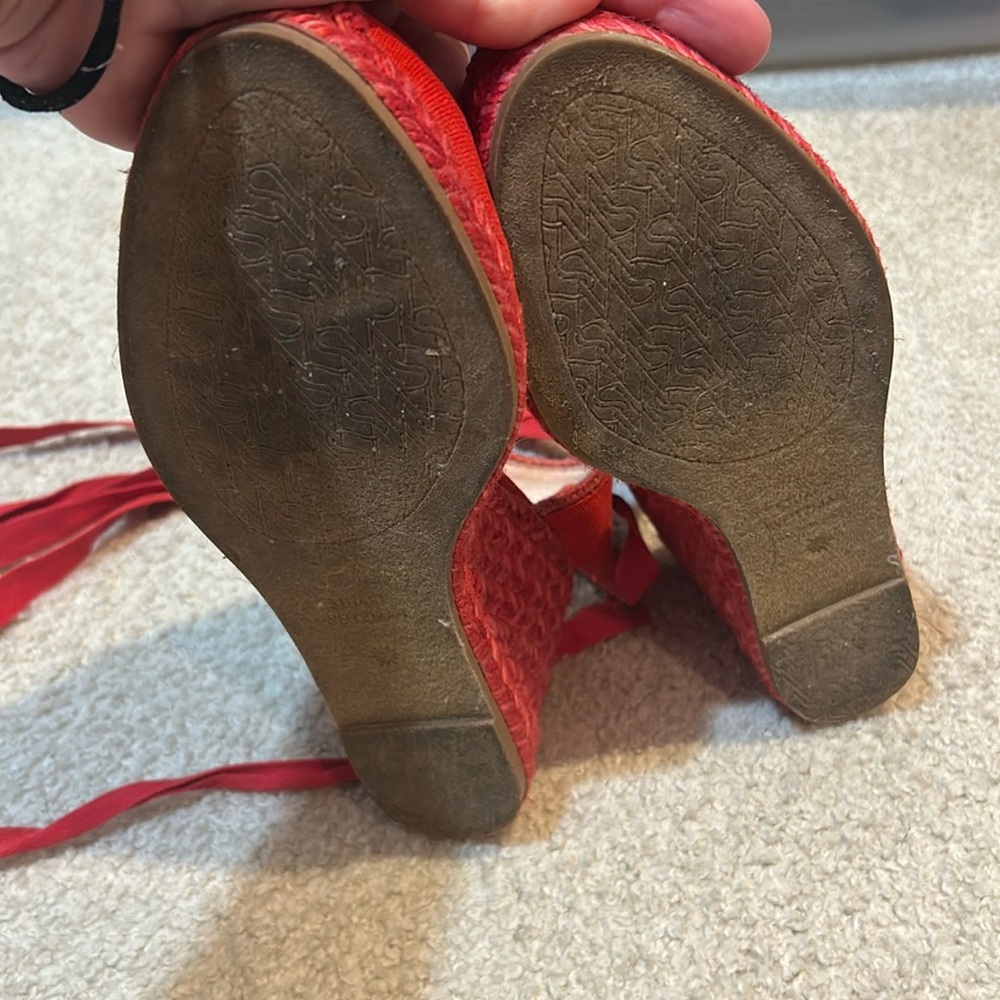 Stuart Weitzman Marguerita canvas wedge red sandals - Picture 7 of 12